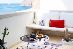 Playa Chica Modernist Hideaway Apartment