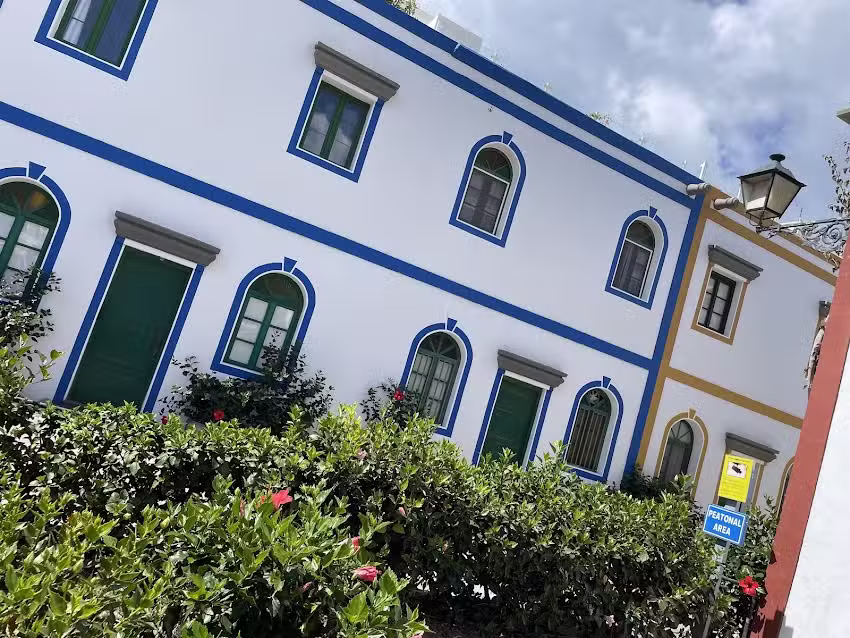 Playa de Mog&aacute;n Alysio 8