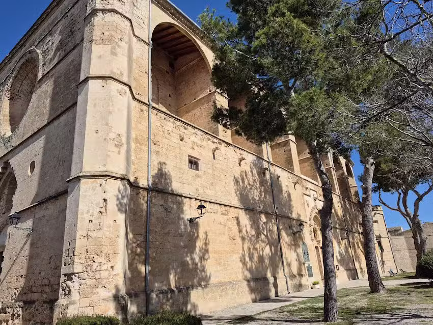 Plaza de frai junipero serra