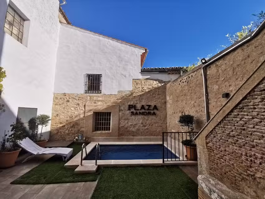 Plaza Sandra
