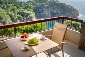 Pola Giverola Resort