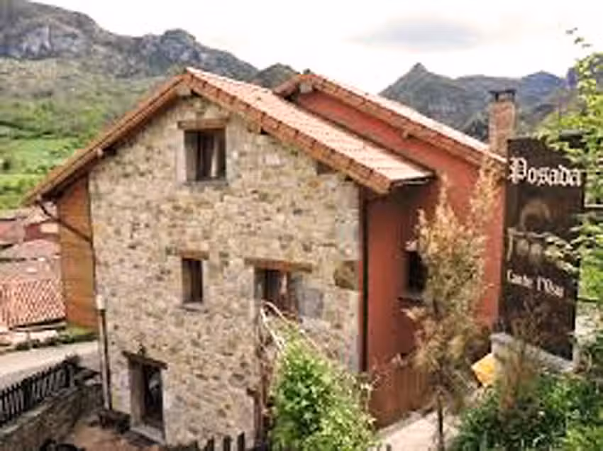 Posada Cantu L&rsquo;Osu &middot; Parque Natural de Redes &middot;Albergue de Soto de Agues