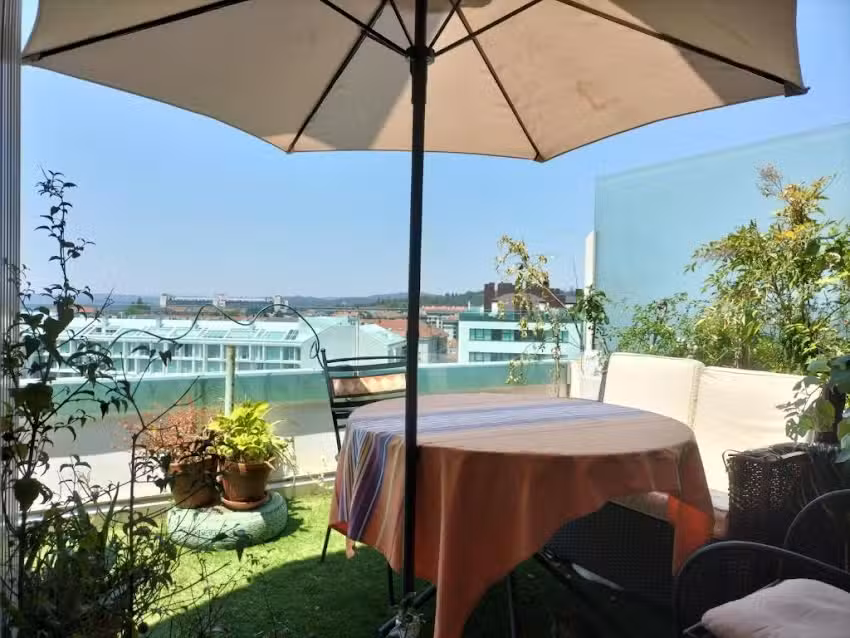 Preciosa Habitaci&oacute;n Suite en &Aacute;tico con Terraza