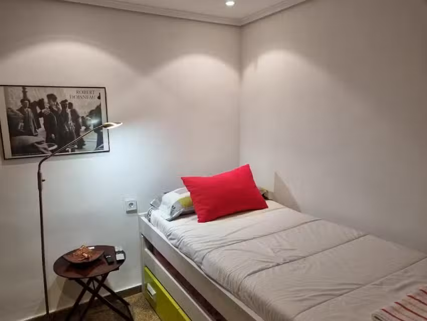 Private Room Valencia Center