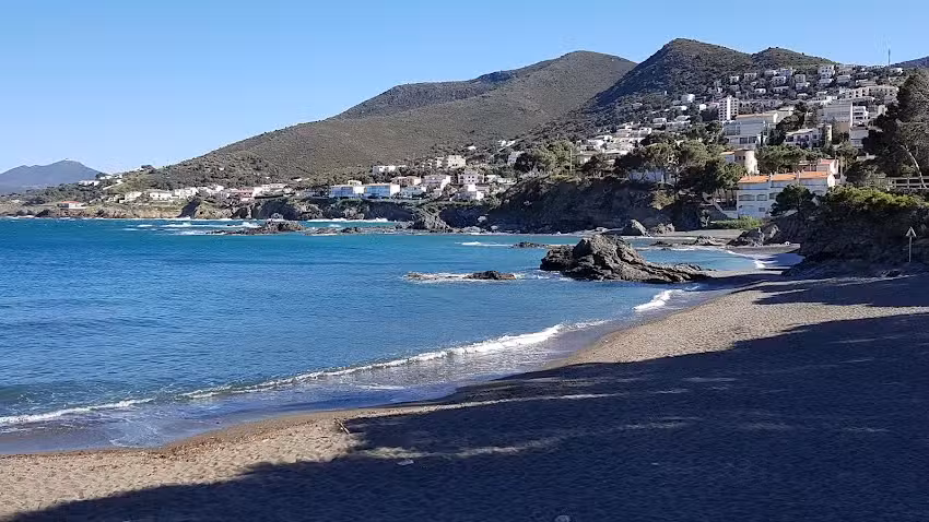 Promocions Serradell &ndash; Lloguer vacacional a Llan&ccedil;&agrave;