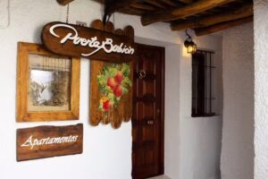 Puerta Bubi&oacute;n Apartamentos