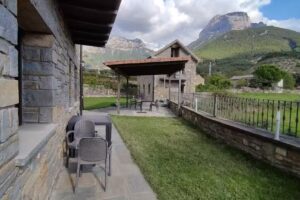 Puerta de Ordesa Garden