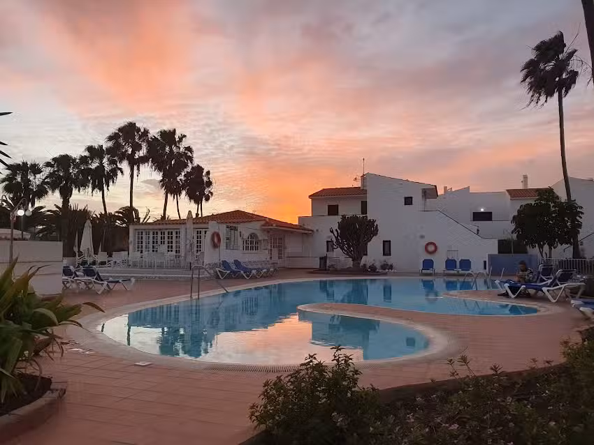 Puerto Caleta Apartments