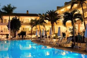 R2 Buganvilla Hotel & Spa