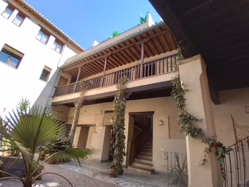 Real de Cartuja Apartments & Suites