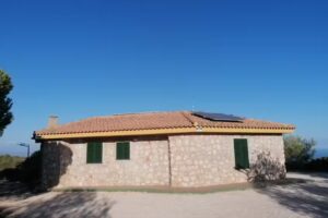 Refugio Ca&ntilde;ada del Lobo