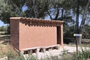 Refugio Caseta del Río Medio