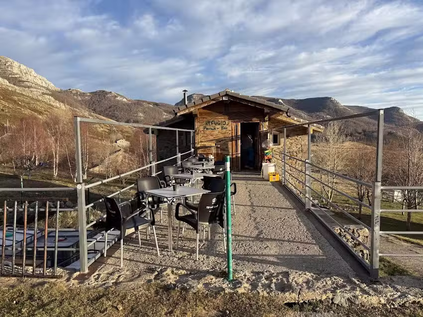 Refugio Castro Valnera &ndash; Bar Comidas Camas