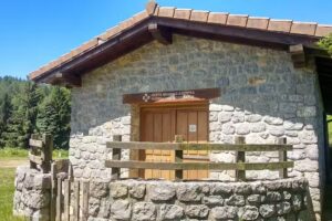 Refugio de Monta&ntilde;a de Oleta Mendiko Aterpea