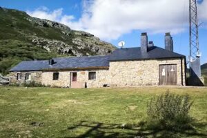 Refugio de Vega de Conde