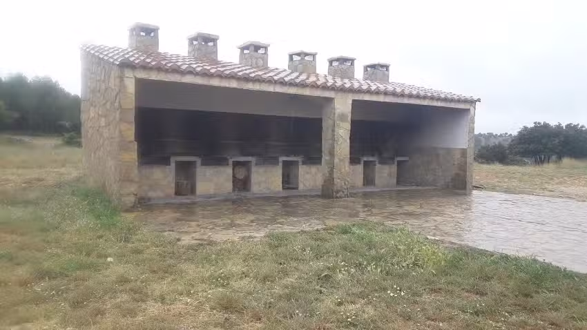 Refugio Forestal Mas de Falc&oacute;