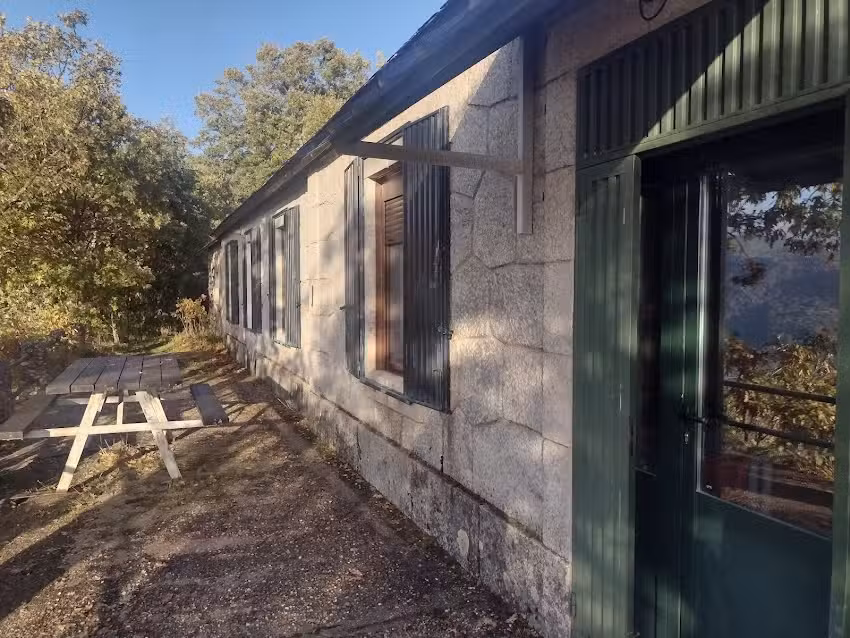 Refugio Monta&ntilde;ero (Refugio de San Bernardo)