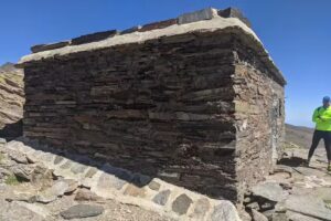 Refugio vivaque del P. Nacional S. Nevada Villavientos