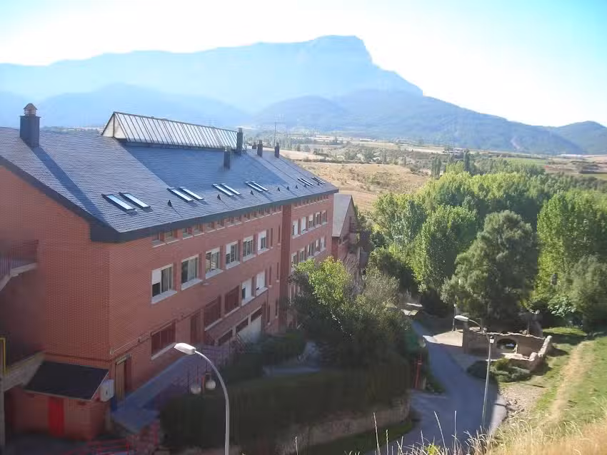 Residencia Albergue Jaca