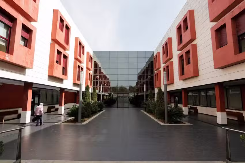 Residencia de Ancianos en Sevilla Dr. Gregorio Medina Blanco CER-ESPARTINAS