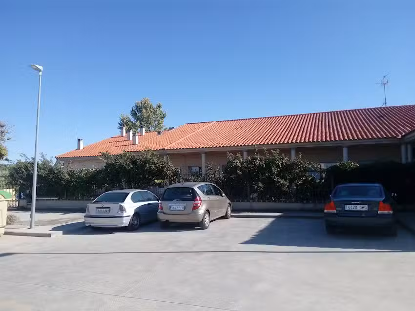 Residencia de mayores de dos barrios