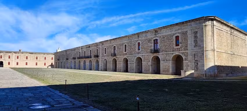 Residencia Log&iacute;stica Militar San Fernando