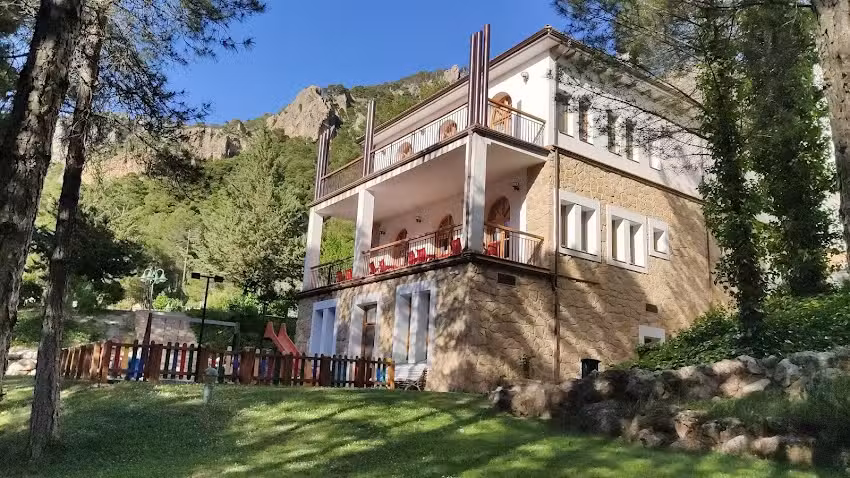 RESIDENCIA TIEMPO LIBRE DE SILES