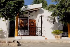 Restaurante Apartahotel El Ca&ntilde;uelo