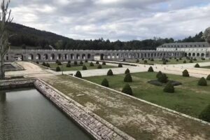 Restaurante Hospeder&iacute;a Santa Cruz del Valle de Los Ca&iacute;dos