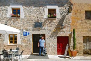 Restaurante-Hostal Fuente de Rab&eacute;