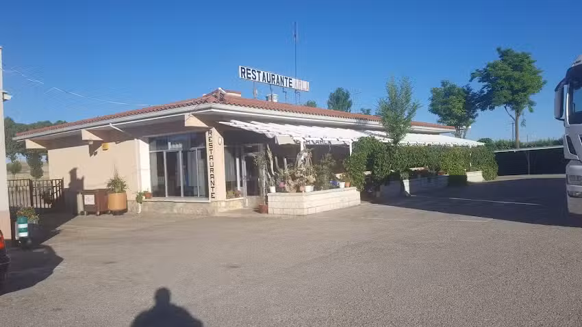 Restaurante Pensi&oacute;n Arla