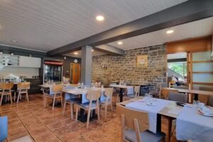 Restaurante y Apartamentos Turísticos Can Rocamora