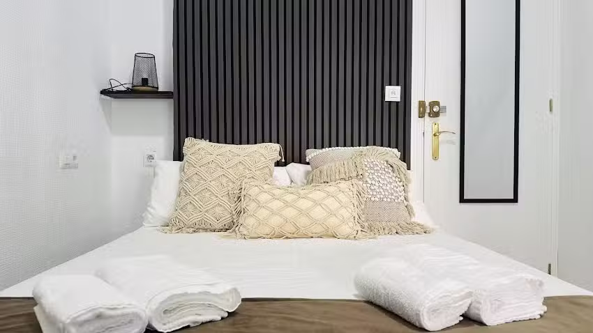 Rooms Cruz Roja &ndash; Arenal Rent