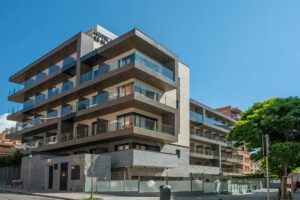 Rosamar Es Blau &ndash; Adults Only +21