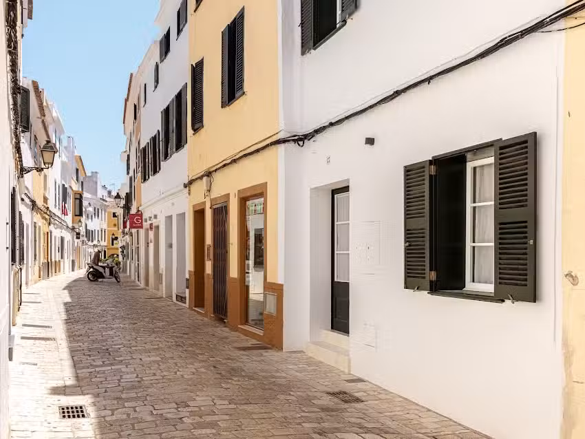 S&rsquo;Enclova Petit Hotel