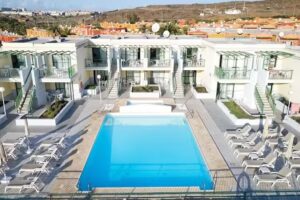 Salt Apartments Green Ocean