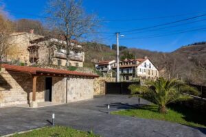 Sandoñana Old Palace Lodge