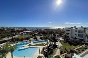 Seaview Residence with pool