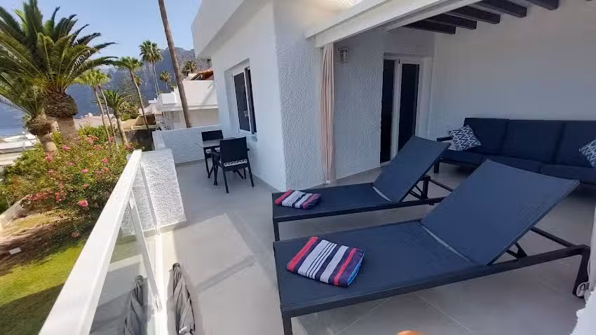 Self catering accommodation, Los Gigantes