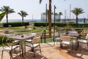 Senator &Aacute;guilas Hotel