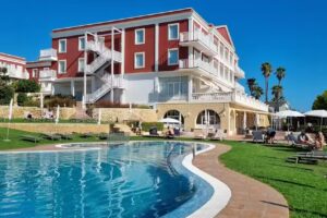 Senator Port Mah&oacute;n