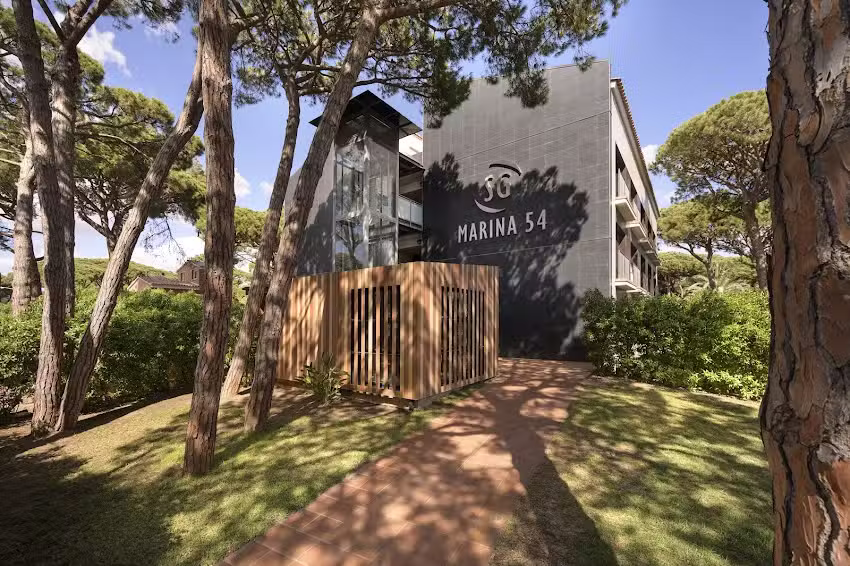 SG Marina 54 Apartments