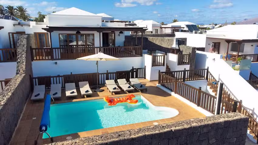 Six Bed Holiday Rental &ndash; Villa Vista Rey &ndash; Playa Blanca Lanzarote