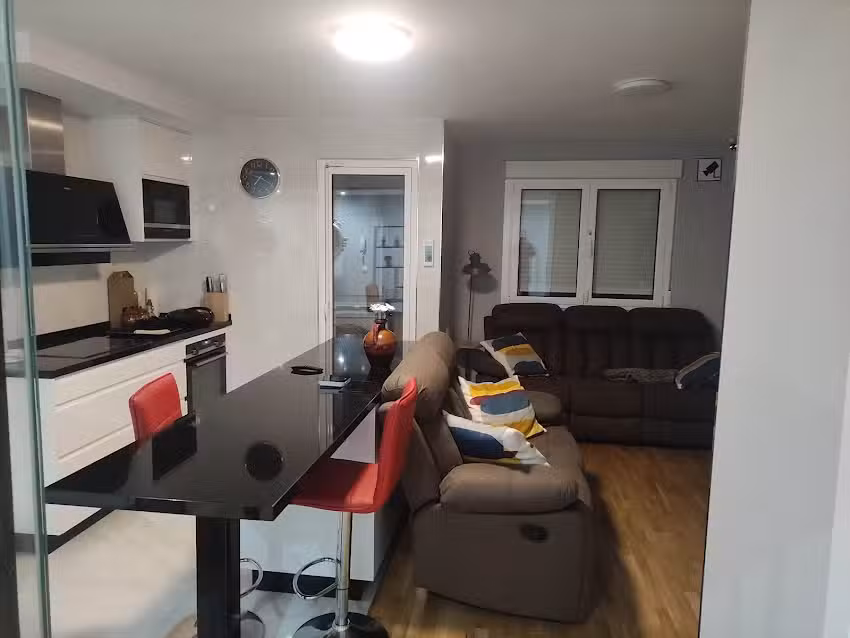 SoberbioSAparthoteles 101. Rooms en apartamento compartido.