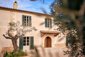 Son Sabater by Zafiro