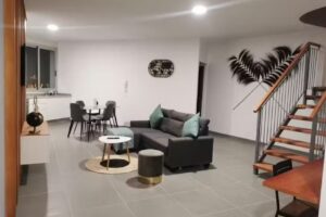 Spacious Duplex Home Tamaimo