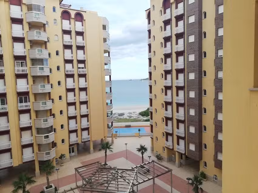 Spanish Connection &ndash; Playa Principe