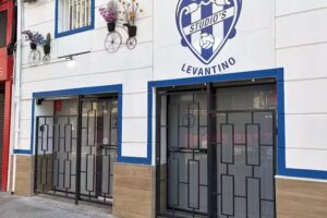 Studio&rsquo;s Levantino Vlc aceptamos bitcoin