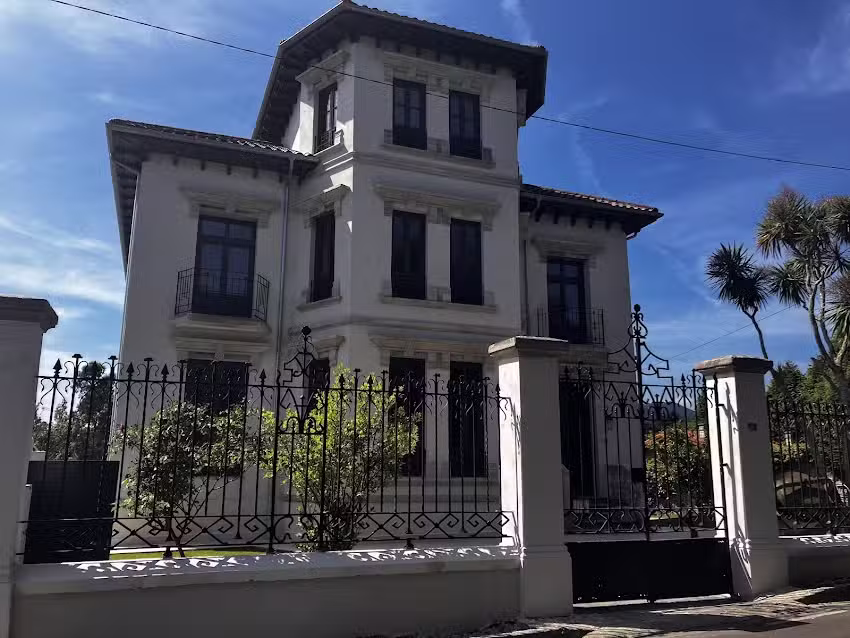 Sue&ntilde;o Indiano / Indiano House Apartments