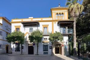 Suites Murillo Plaza Sta. Cruz